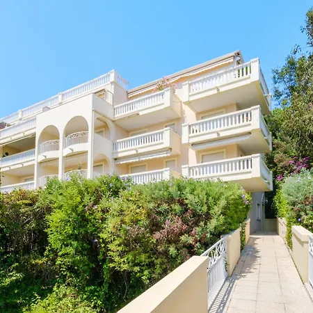 Palais Isabelle Daire Cannes